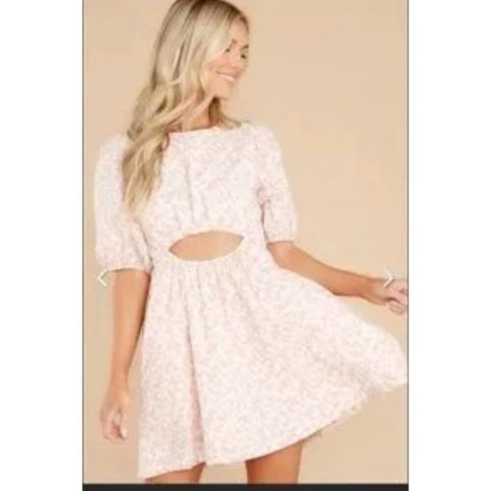 Moodie Women’s Floral Cut-Out Short Sleeve Dress Size M